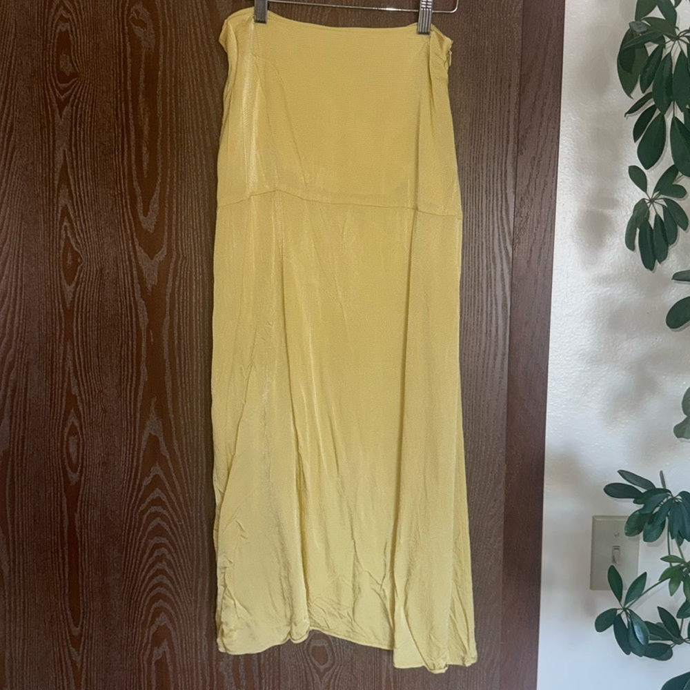 Everlane Raffia Hammered Satin Slip Skirt Size 2 - Picture 2 of 4